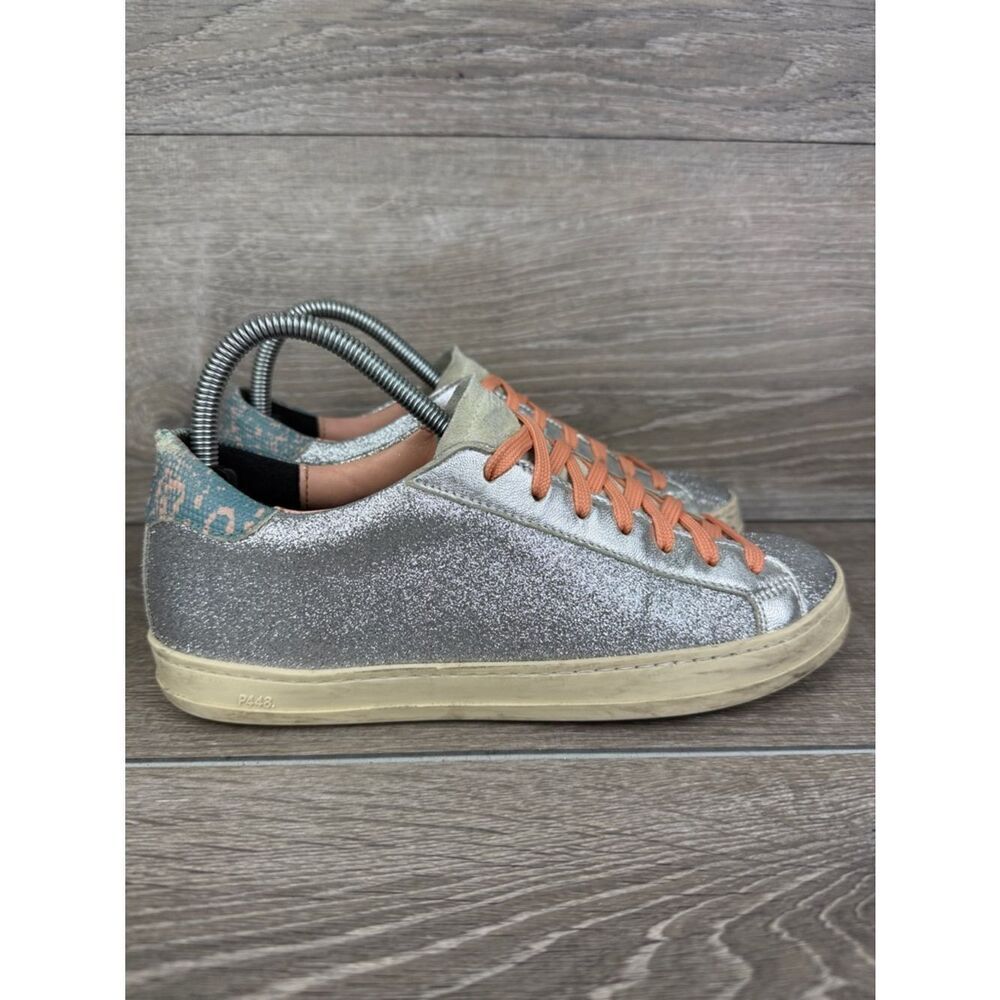 P448 John Persia Women’s Sz 8/EU 38 Silver Glitter Peach Low Lace Up Sneakers